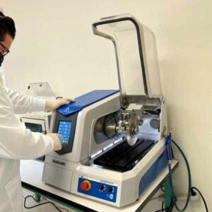 high-speed-precision-cutting-saw-buehler-isomet-pro
